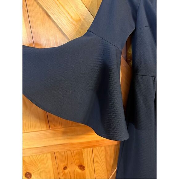TRINA TURK MILEY OFF THE SHOULDER BELL SLEEVE DRESS NAVY SZ 6 NWT (4625) - Picture 5 of 8